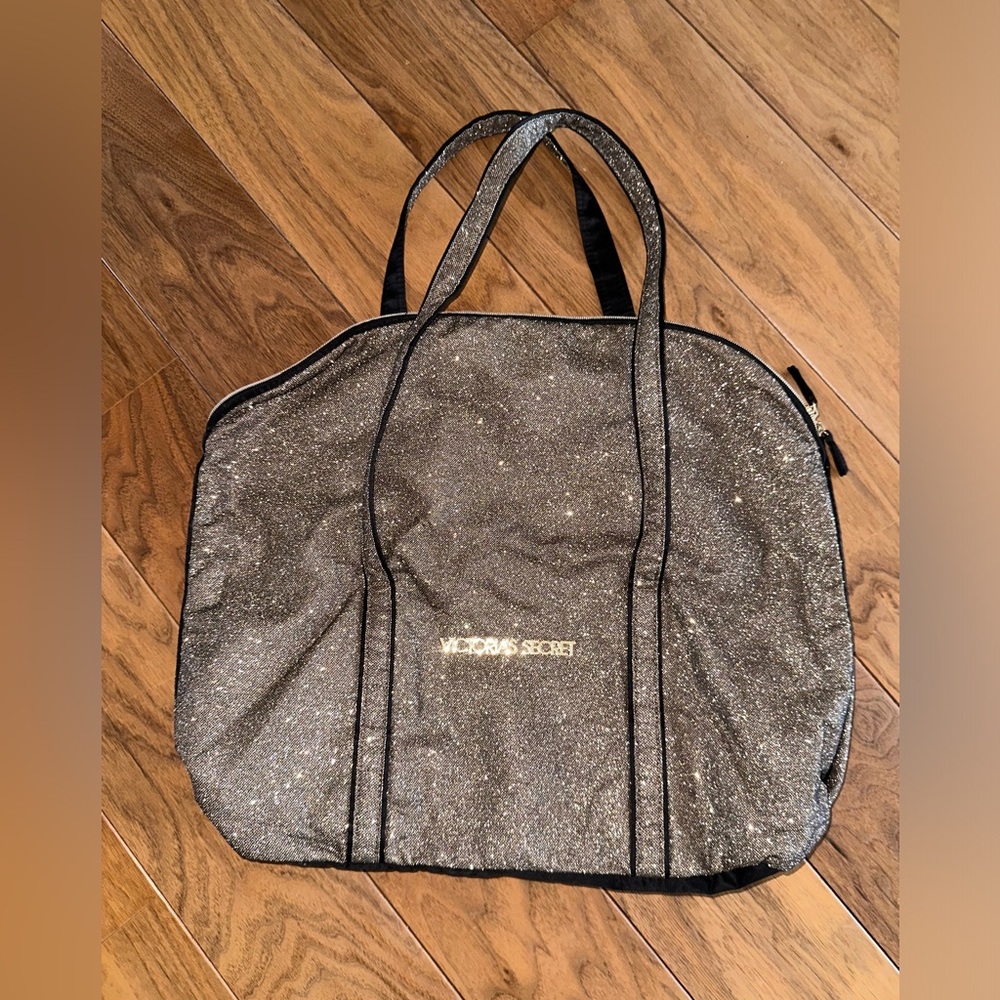 Victoria’s Secret bag.